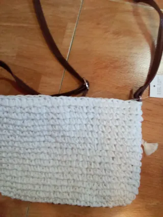 Bolso de rafia blanco con detalles
