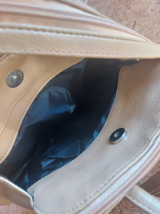 Bolso Mochila Beige con buena capacidad