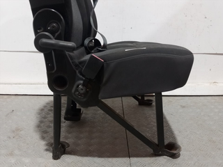 ASIENTO DELANTERO DERECHO RENAULT MASTER III CAJA
