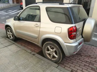 Toyota RAV4 2004