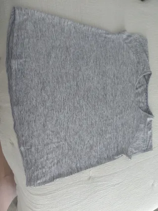 Conjunto deportivo: mallas y camiseta. Para mujer