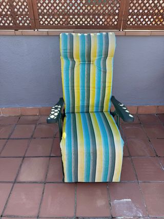 Tumbona de playa con cojín