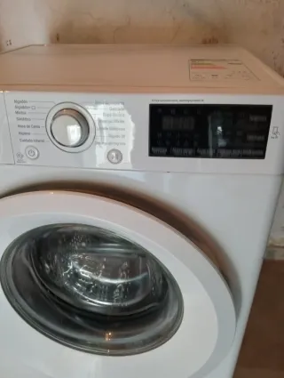 Lavadora LG 8kg 1400 RPM