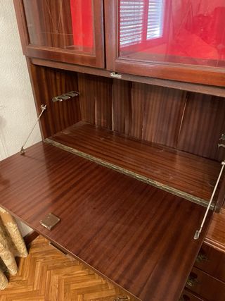 Mueble de salón antiguo madera y cristal