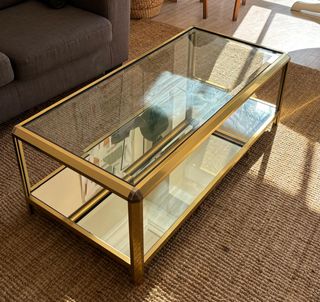 Mesa Centro Cristal y Espejo Dorada