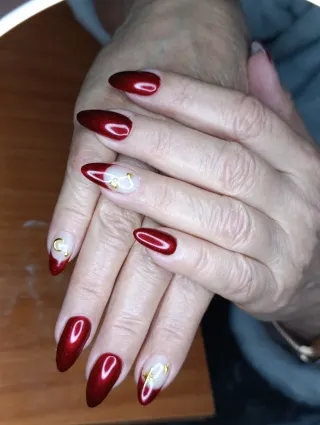 MANICURA A DOMICILIO