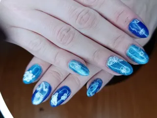 MANICURA A DOMICILIO