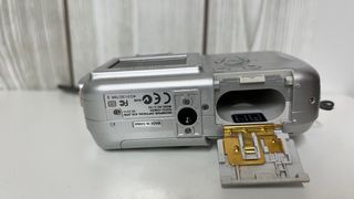 Cámara Digital Olympus C-150