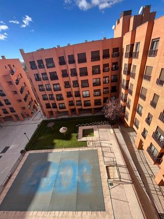 Piso en alquiler en Rejas en Madrid