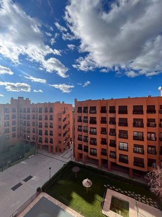 Piso en alquiler en Rejas en Madrid