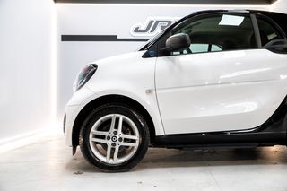 SMART fortwo 60kW81CV EQ coupe