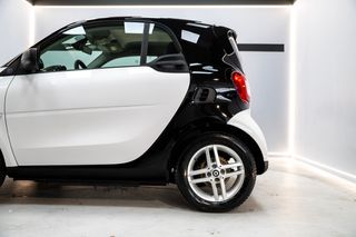 SMART fortwo 60kW81CV EQ coupe