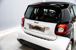 SMART fortwo 60kW81CV EQ coupe