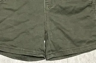 Mono corto verde militar