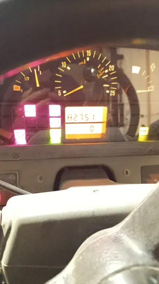 Tractor Massey Ferguson 4255..