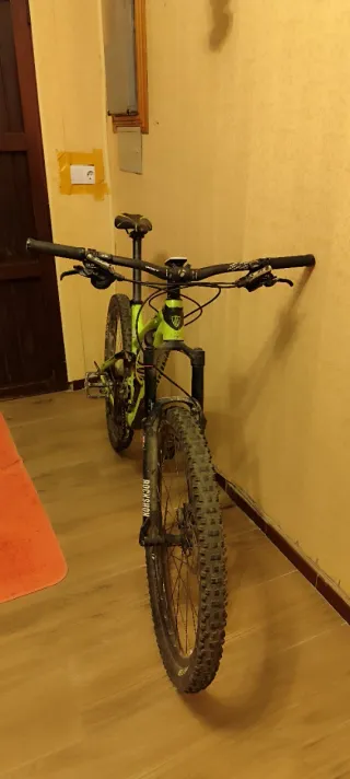 Bicicleta Trek Remedy M