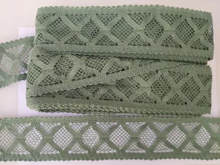 Entredos de encaje verde oliva