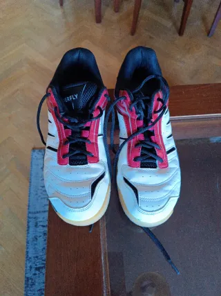 Zapatillas Bádminton Butterfly Blancas Rojas