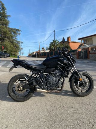 Yamaha MT-07 Negra