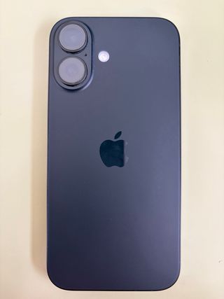 iPhone 16 128 GB 100% bat