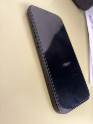 iPhone 16 128 GB 100% bat