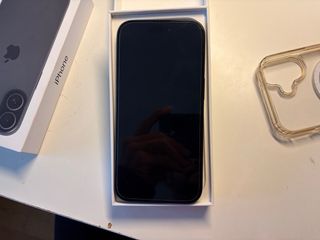iPhone 16 128 GB 100% bat