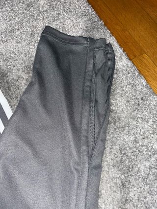 Pantaloni Adidas grigi