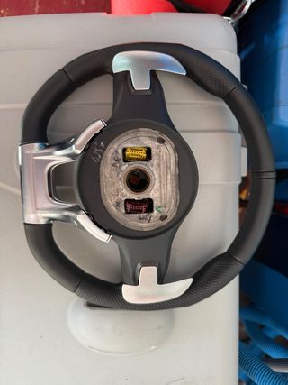 Volante Mercedes AMG