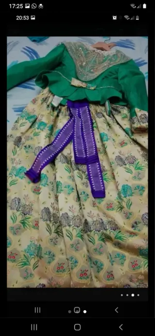 Traje de Fallera Verde y Dorado para niña