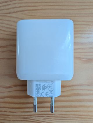 Oppo Reno 6 5G azul claro