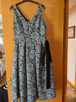 Vestido fiesta El Corte Inglés plateado