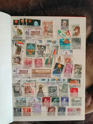 Álbum sellos España 1500 sellos