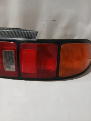 Piloto trasero derecho Toyota Celica T20