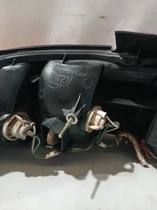 Piloto trasero derecho Toyota Celica T20