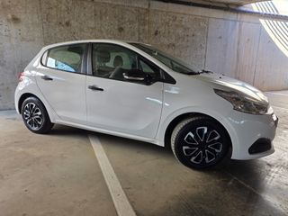 Peugeot 208 5P BUSINESS LINE 1.6 BlueHDi 55KW (75CV)