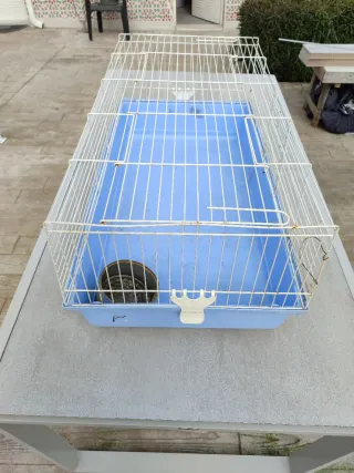 Jaula grande para conejo o similar