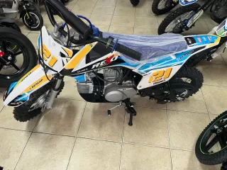 Pit Bike a partir de 699€ de 90cc-190cc...