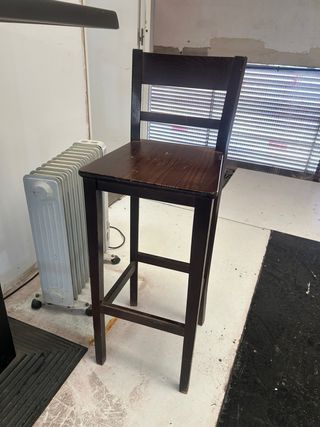 3 mesas bar madera y 7 sillas