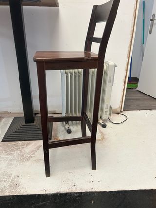 3 mesas bar madera y 7 sillas