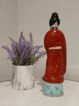 Figura Porcelana Chinesa Mulher