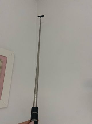 Limpia parabrisas retráctil.