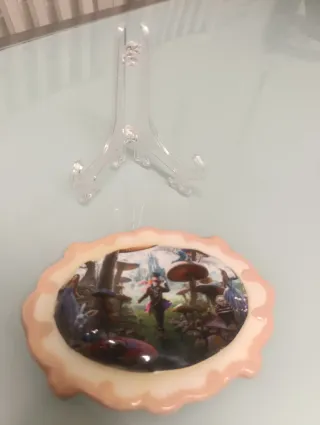 Targa Alice in Wonderland