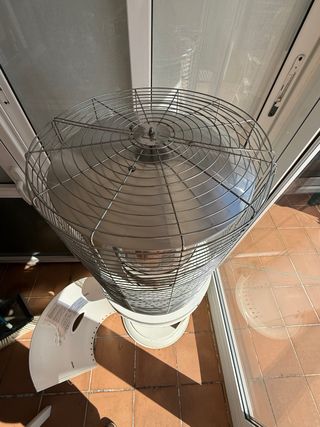 Estufa exterior blanca