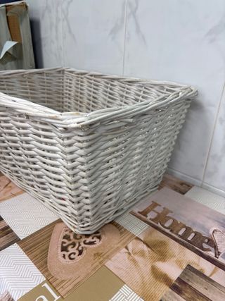 Cesta Mimbre Beige y Blanca