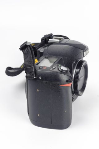 Cámara Nikon D70 (solo cuerpo)