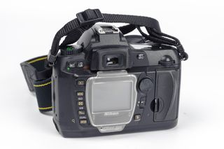 Cámara Nikon D70 (solo cuerpo)