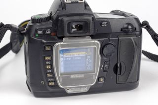 Cámara Nikon D70 (solo cuerpo)