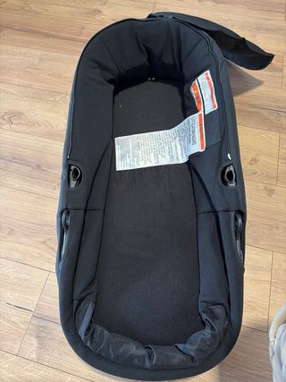 Capazo bugaboo modelo Dragonfly