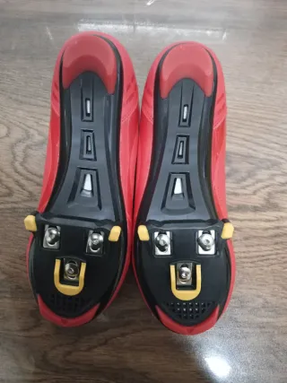 Pedales Ciclismo Carretera y zapatillas con calas