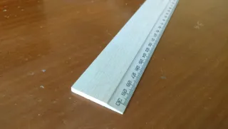 REGLA DE MADERA. 30 Cm.